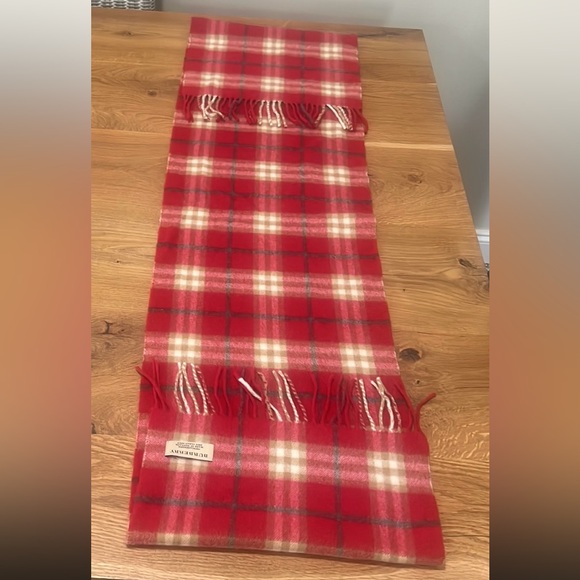 Burberry Vintage Red Check Cashmere Scarf w/Certificate of Authenticity - Picture 8 of 12